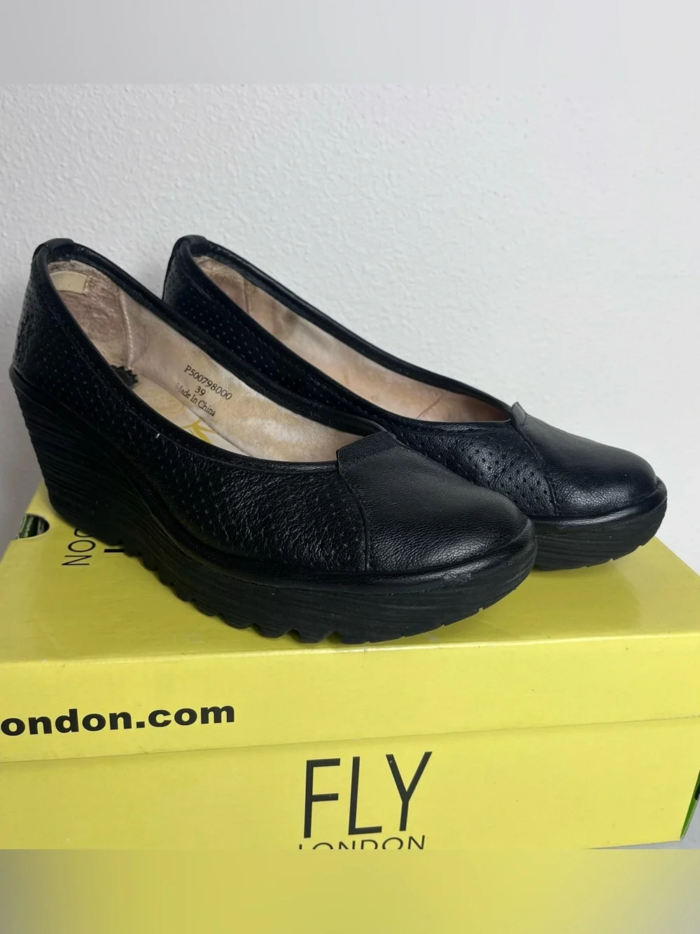 Fly London Yoza Wedge Mousse Black Leather Ballet Slip-On Shoes Pumps 39 Yuzi
